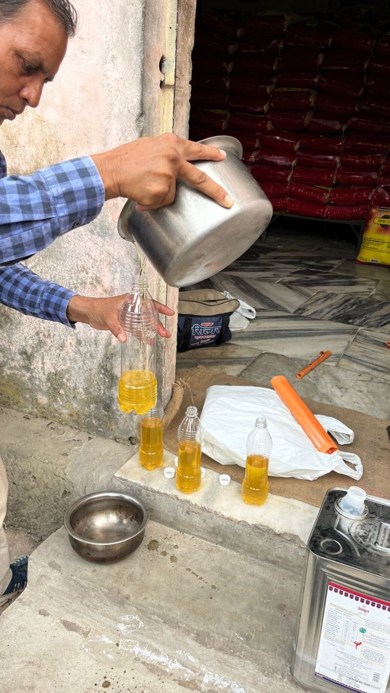 अंबाजी मेलेेे में प्रसाद बनाने वाले कैटरर्स के घी के नमूने फेल