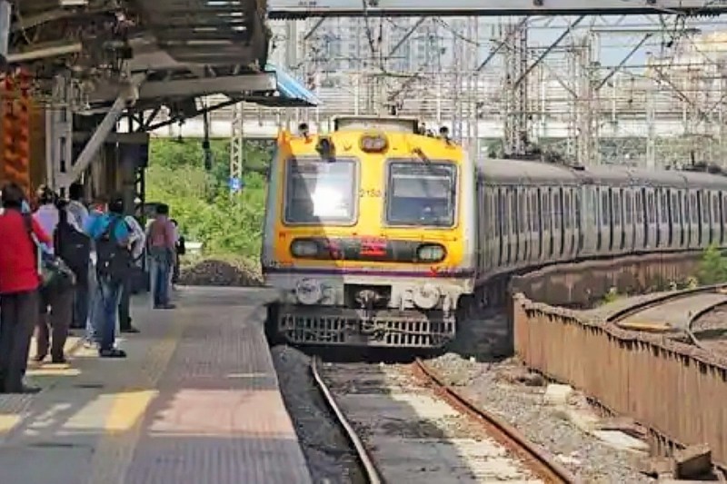 mumbai_local_train_Western line