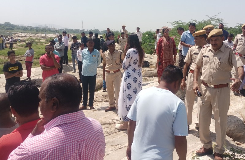 Two students feared drowned while taking bath in Banas river