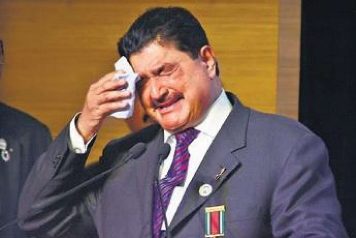 br_shetty_downfall.jpg