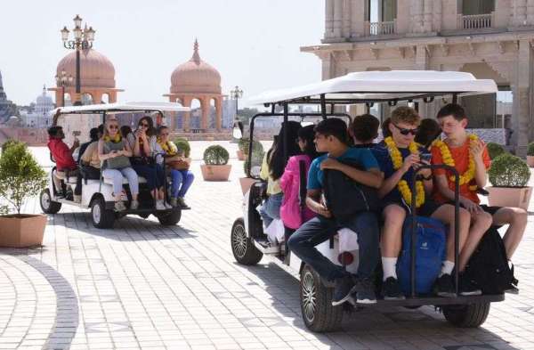 चंबल रिवर फ्रंट देख जर्मन पर्यटक बोले-वंडरफुल