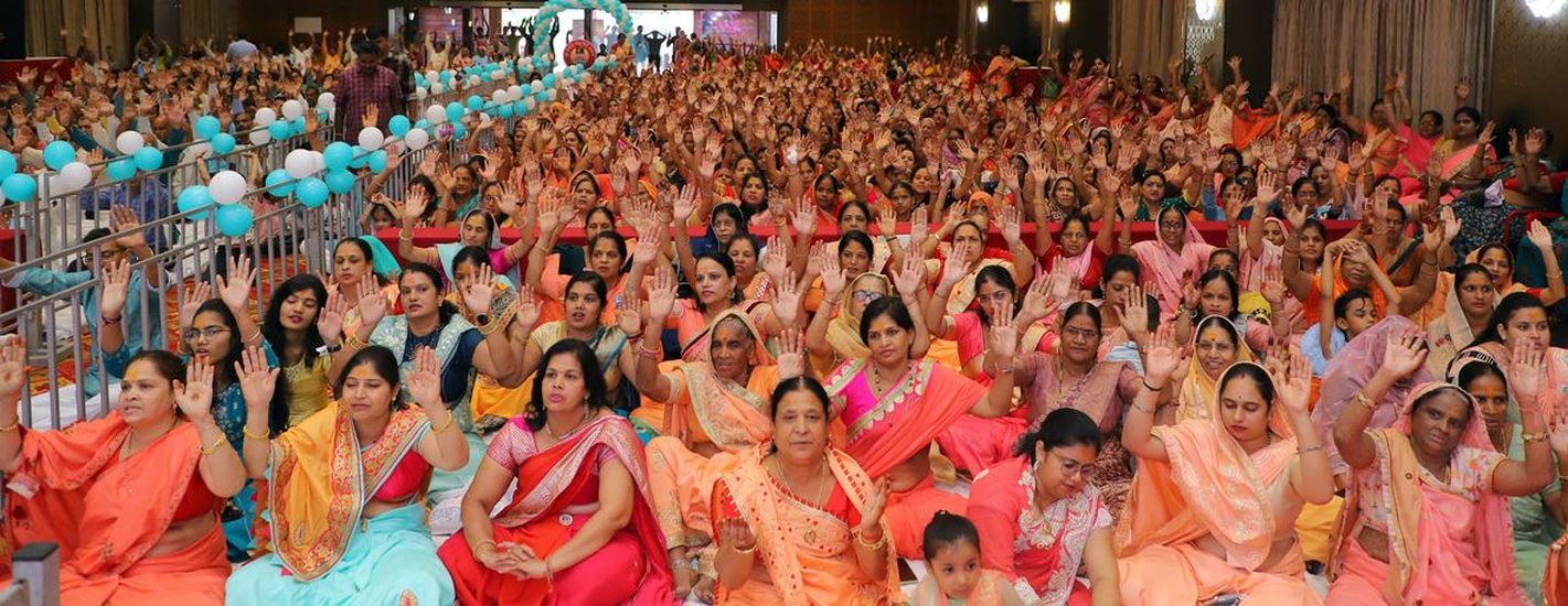 SURAT NEWS: श्रद्धालुओं ने भक्तिभाव से सुनी ज्योतिर्लिंग कथा