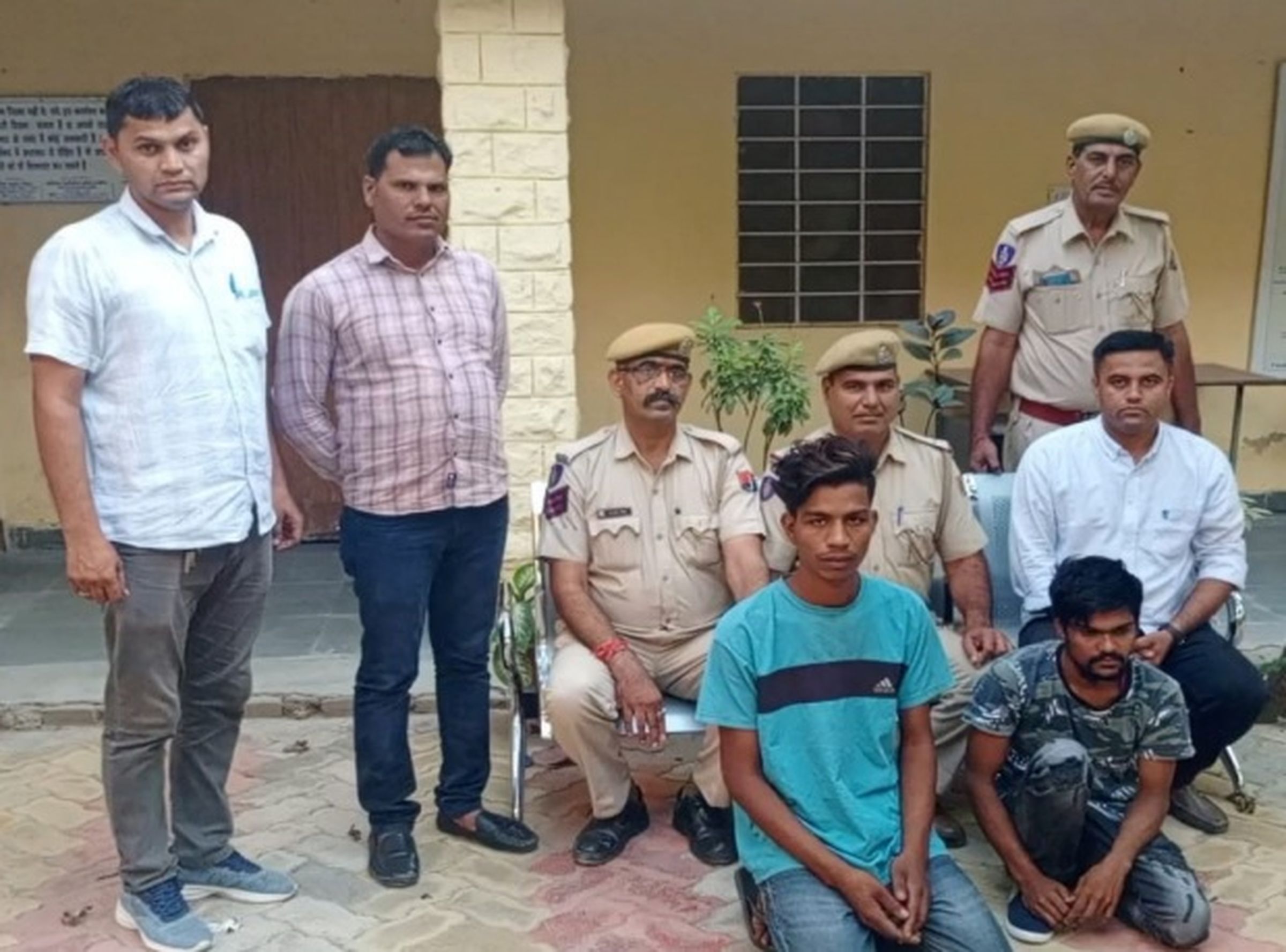 शहर में लुटेरे सक्रिय, कहीं मोबाइल पर झपटा, कहीं पर्स पर