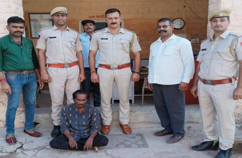 पांच सौ रुपए के विवाद में पत्थर से कुचलकर की थी मजदूर की हत्या