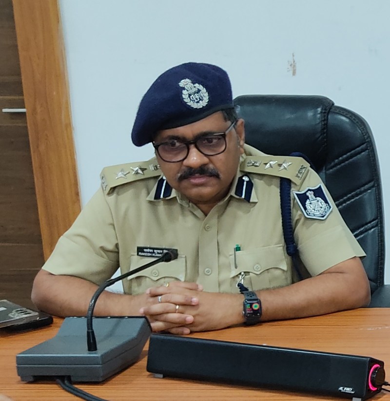 ईवीएम मशीन व क्रिटिकल बूथ की सुरक्षा में तैनात रहेगी पैरामिलिट्री