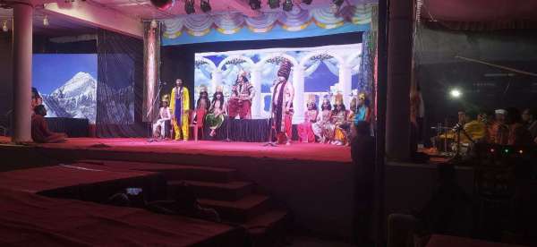 Watch the beginning of the historic Ramlila