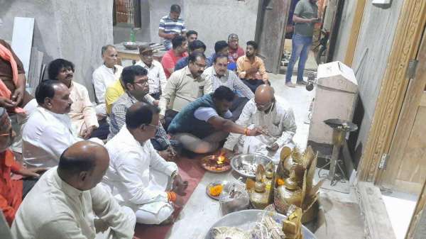 Watch the beginning of the historic Ramlila