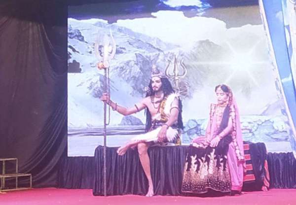 Watch the beginning of the historic Ramlila