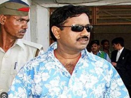 माफिया अतीक अशरफ की हत्या से खौफ में डॉन बबलू, प्रयागराज जाने से किया