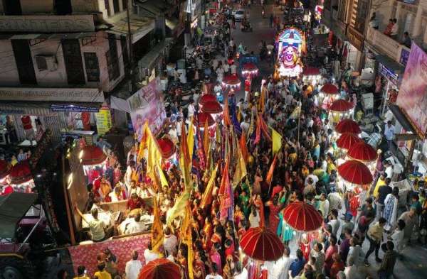 processions-welcomed