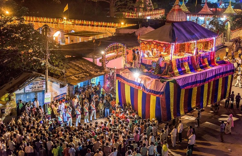 Bastar Dussehra festival 2023 : नौ दिनों तक गड्ढे में बैठकर करेंगे साधना तब बनेंगे जोगी