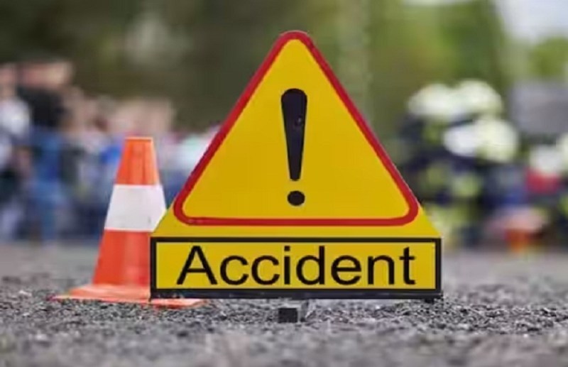 दूध बांटकर घर लौट रहे बाइक सवार युवक को बस ने रौदा, मौत