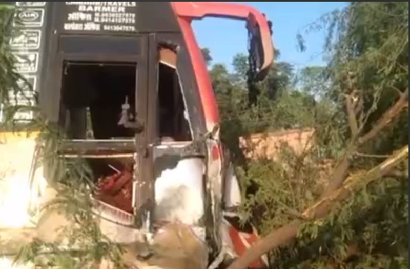 karwad_road_bus_accident.jpg