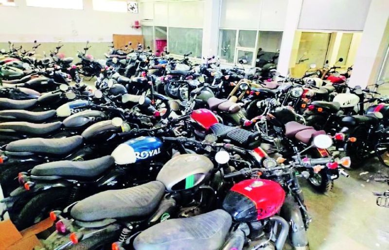 नवरात्र आगाज के साथ बाजारों में छाई रौनक, भाईदूज तक रहेगा खरीदारी का बूम