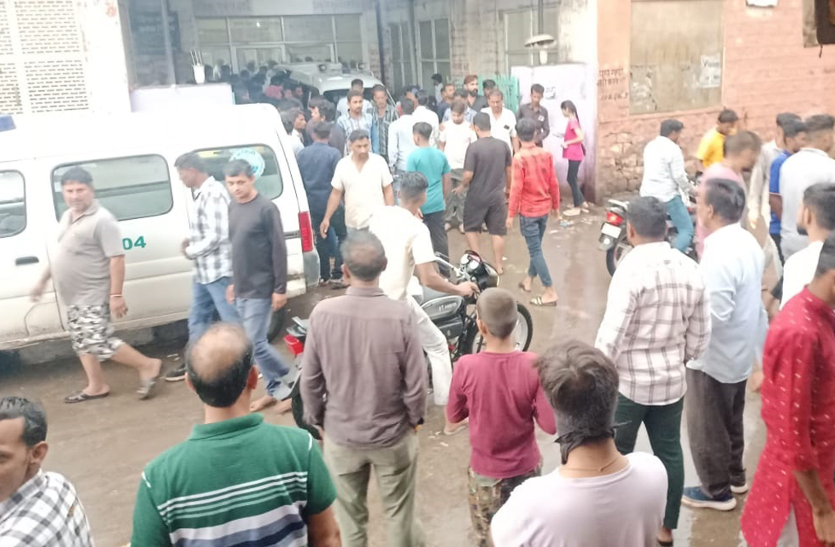 three killed after bus overturns in phalodi