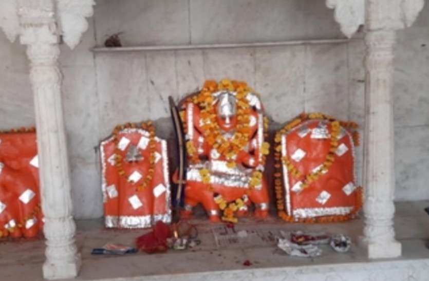 chamunda_mata_mandir_sultanpur.jpg