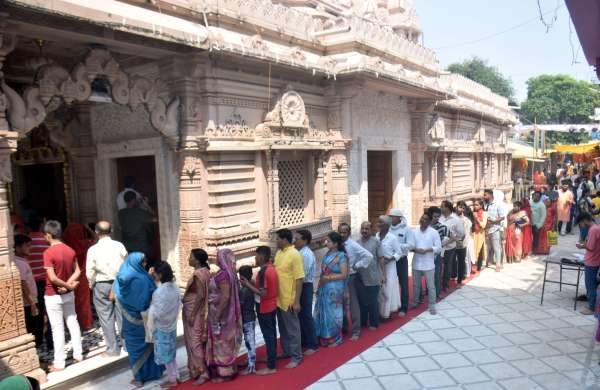 नवरात्रि पर्व शुरू 