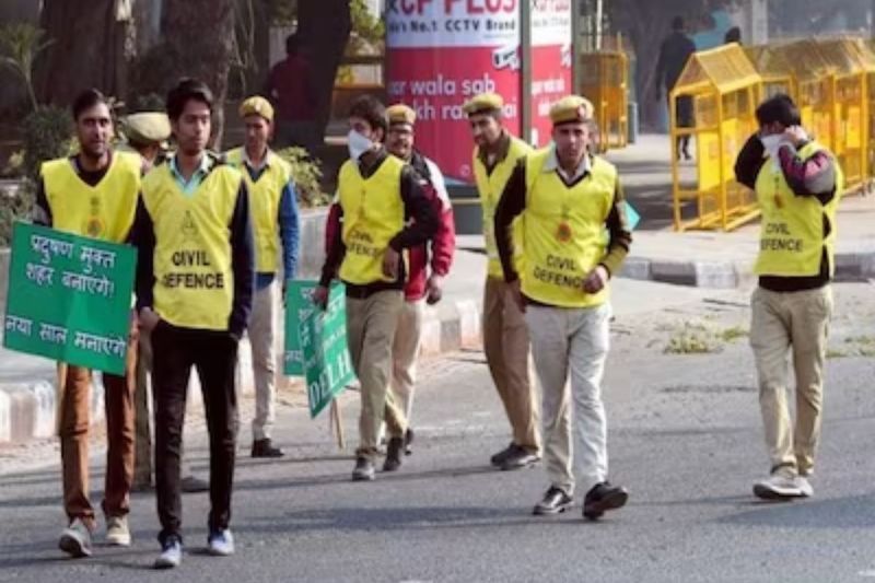Kejriwal government orderd10thousand civil defense personnelunemployed