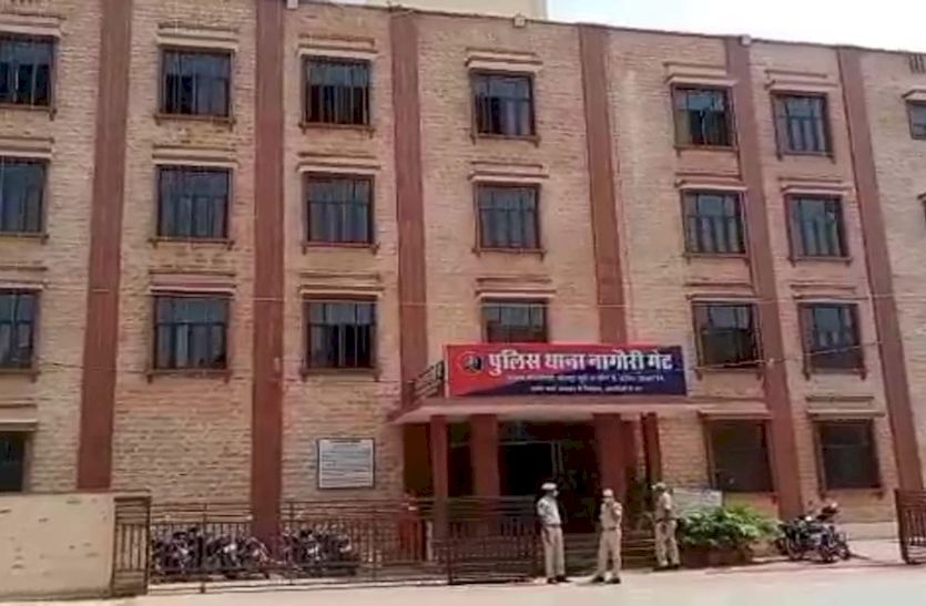 भाजपा नेता पर आरोप : दस हजार उधार का 15 सौ रुपए मासिक ब्याज वसूला तो युवक ने दी जान