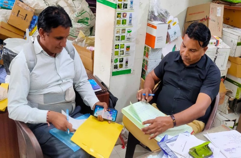 टोंक जिले में एक साथ 14 उर्वरक निरीक्षकों की कार्रवाई, खाद-बीज दवाइयों की दुकानों एवं गोदामों के से लिए सेम्पल