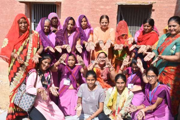 English Sajakar gave the message of voting