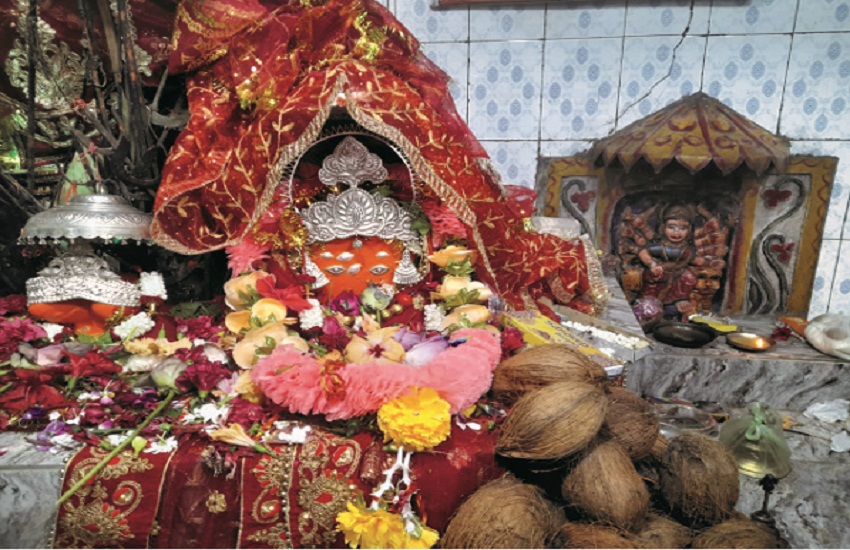 Urn lit in Mahamaya Temple Hardi from America also Janjgir Champa