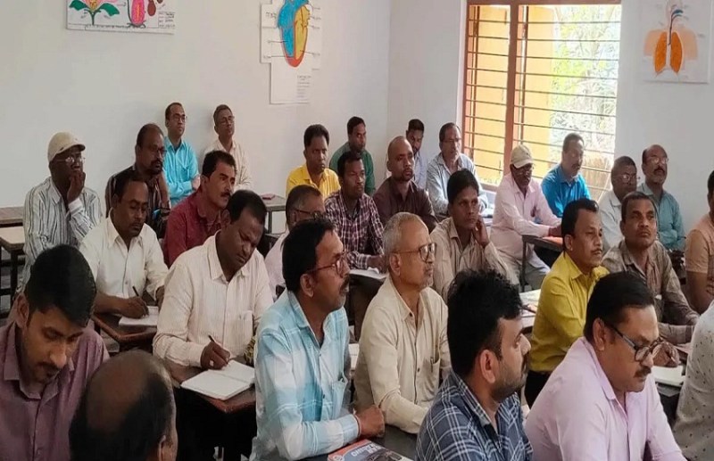 सामान्य प्रेक्षक ने मतदान दल के प्रशिक्षण व स्ट्रांग रूम को देखा