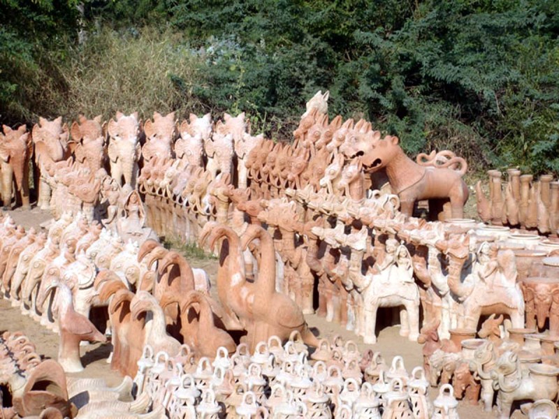 त्योहारी सीजन से आस या फिर केवल मेलों पर निर्भरता