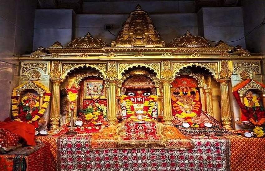 गुजरात: पावागढ़ पर्वत पर विराजमान महाकाली माताजी का पौराणिक मंदिर