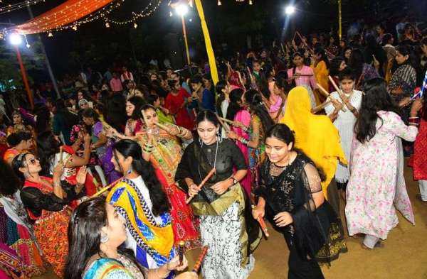 Dandiya Raas and Garba