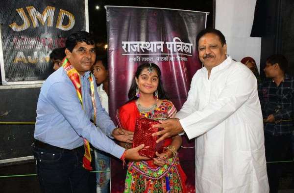 Dandiya Raas and Garba