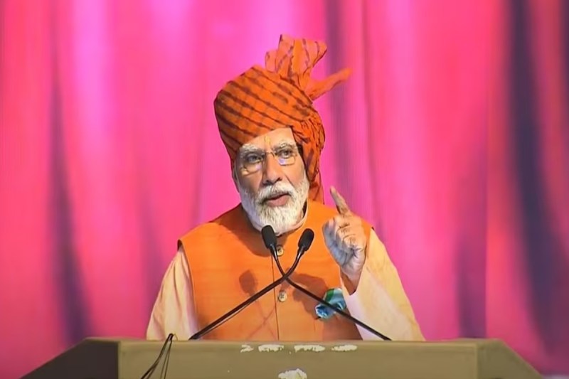 द्वारका में दशहरा कार्यक्रम में पीएम मोदी 