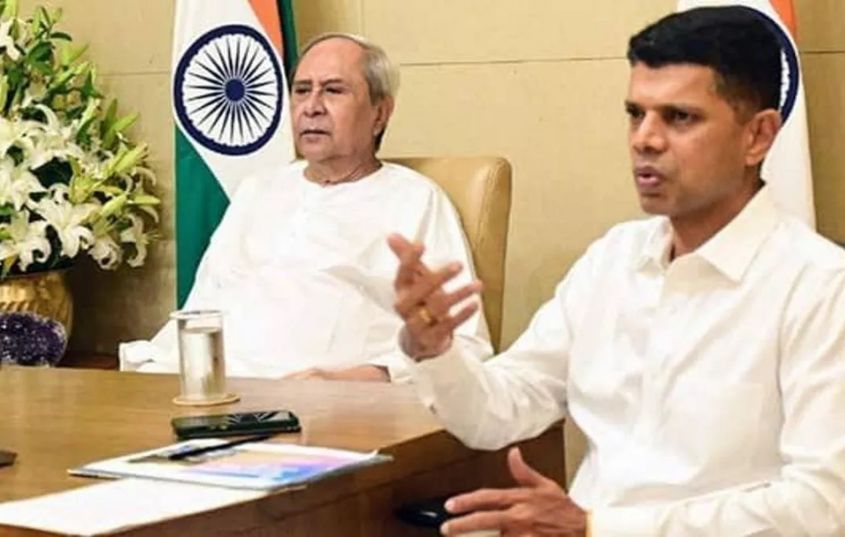 VK Pandian will join naveen patnayak cabinet soon