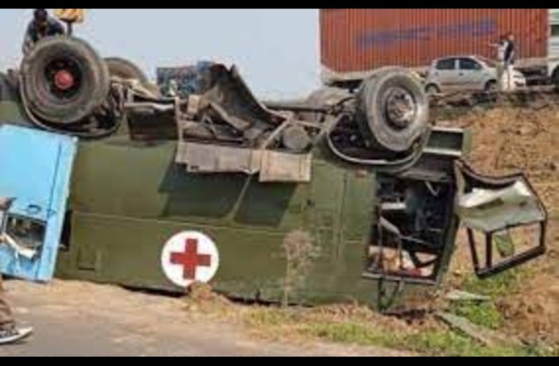 West Bengal News Hindi: पानागढ़ आर्मी कैंप की एम्बुलेंस गुड़ाप में पलटी...एक की मौत, 5 घायल