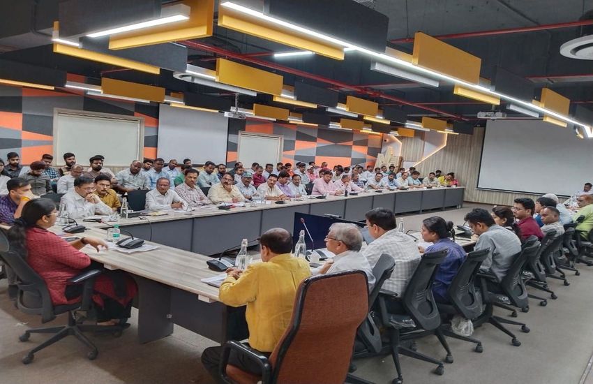 इंदौर निगमायुक्त बोलीं- स्वच्छता में लापरवाही ठीक नहीं