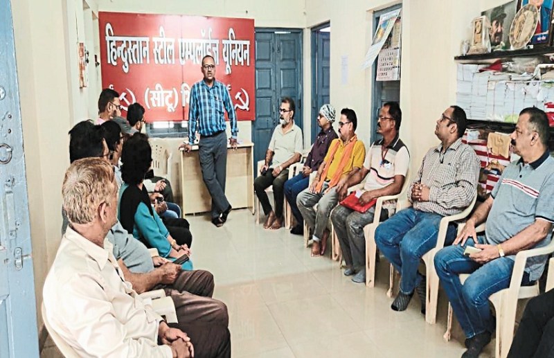 सेल का पिछले साल से उत्पादन तो बढ़ा पर बोनस घटा, फार्मूला रद्द करने की मांग