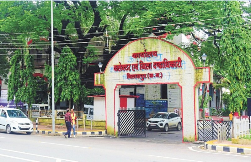 जिला बदर के तीन मामले कई महीने से लंबित, मिल रही सिर्फ तारीख पर तारीख