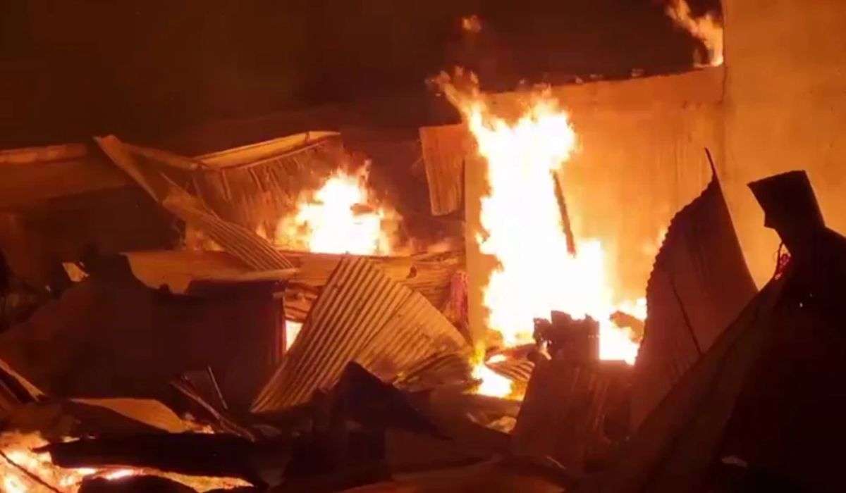 fire_in_firozabad_market_2