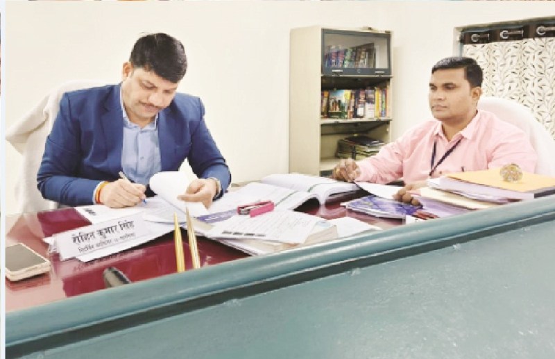 CG Election News 2023: चुनावी मैदान से तीन अभ्यर्थी बाहर, नामांकन हुआ निरस्त