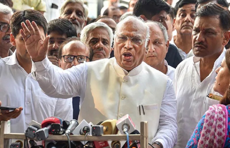 CG Election Breaking: Mallikarjun Kharge will come to CG Today