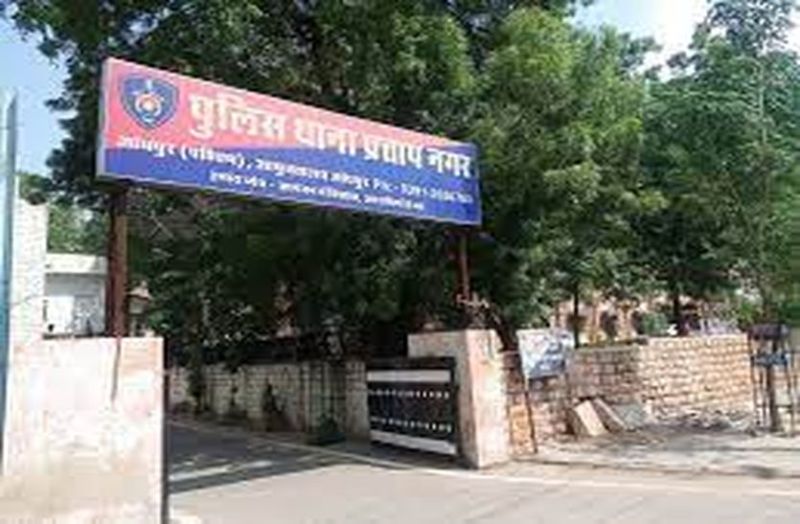 दो महीने भूमिगत रहने के बाद छात्रा का कोर्ट में समर्पण