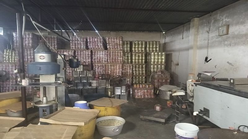 भीलवाड़ा में साढ़े तीन क्विंटल अवधि पार रसगुल्ले फिंकवाए