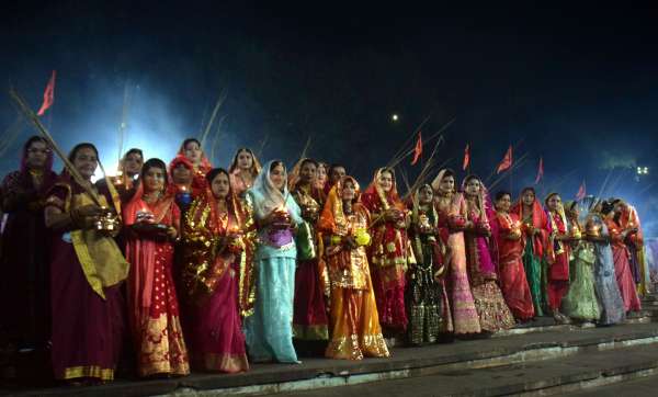    करवा चौथ पर्व 