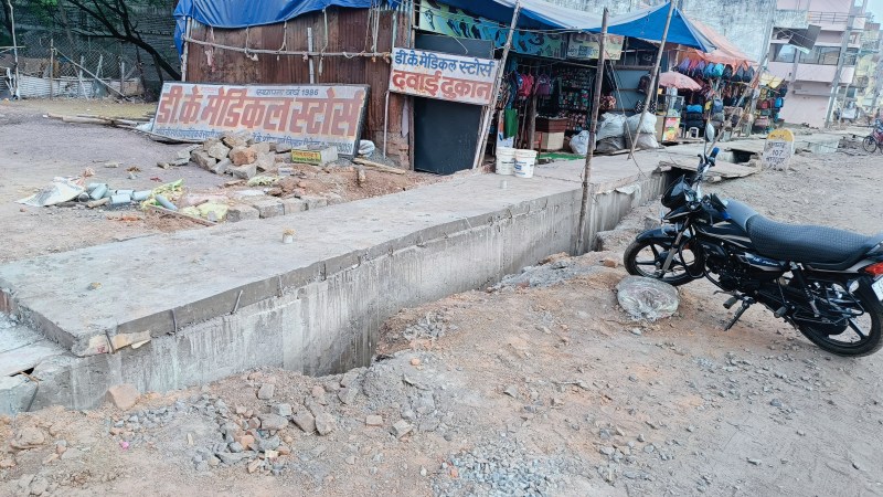 करोड़ों के निर्माण कार्यों की मॉनिटरिंग करने वाला कोई नहीं