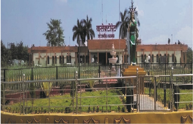 विधानसभा चुनाव: चुनावी समर से 2 योद्धा ने छोड़ा मैदान, अब 3 विस में 46 प्रत्याशियों के बीच होगा मुकाबला