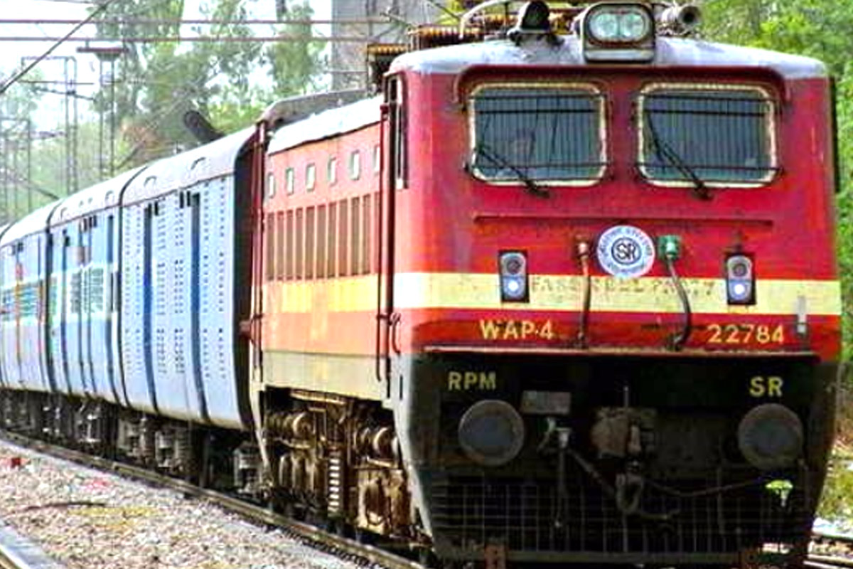 ऑपरेशन सतर्क चलाकर रेलवे पुलिस ने पकड़ी 35 लाख की चांदी, दो गिरफ्तार - image