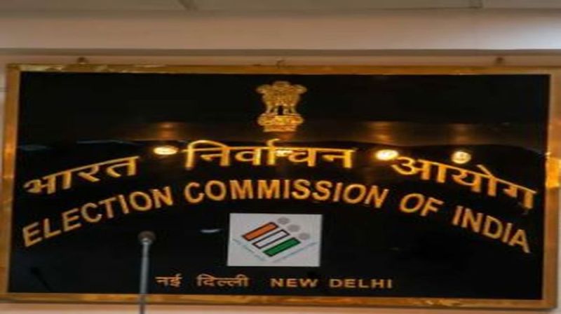 आचार संहिता ने बढ़ाई परेशान, किसान सीधे व्यापारियों को खेत में बुलाकर बेच रहे फसल