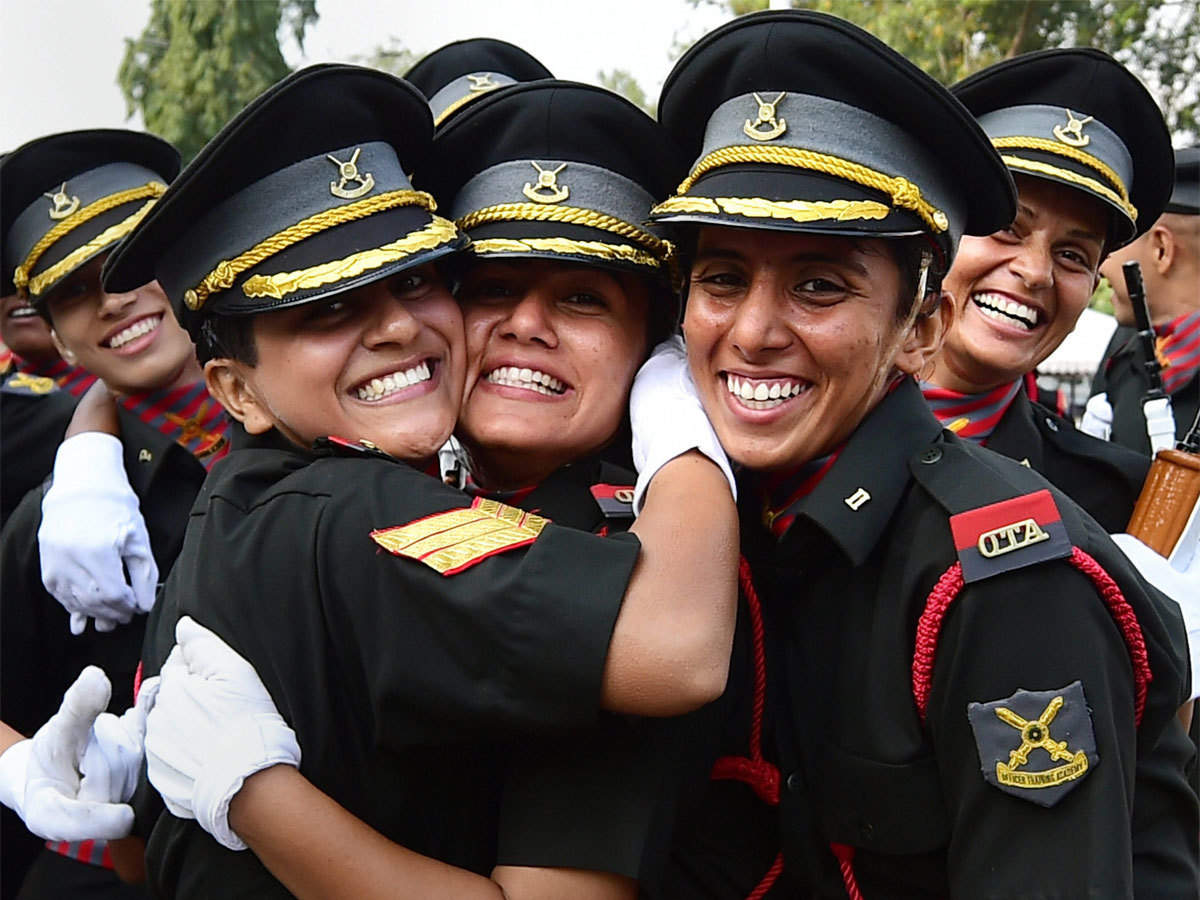 lady_army.jpg
