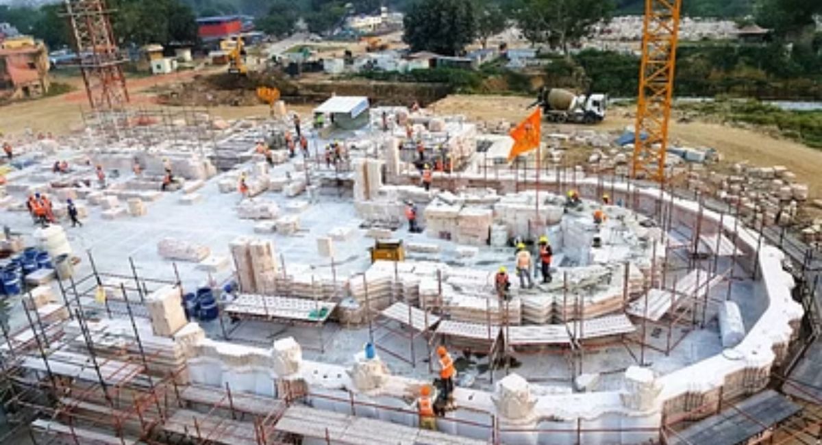 akshat pujan of ramlala in ayodhya today and VHP Members will go for distribution in country