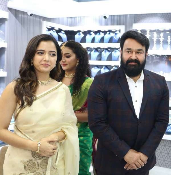 Actor Mohanlal and actress Anshika in Bengaluru